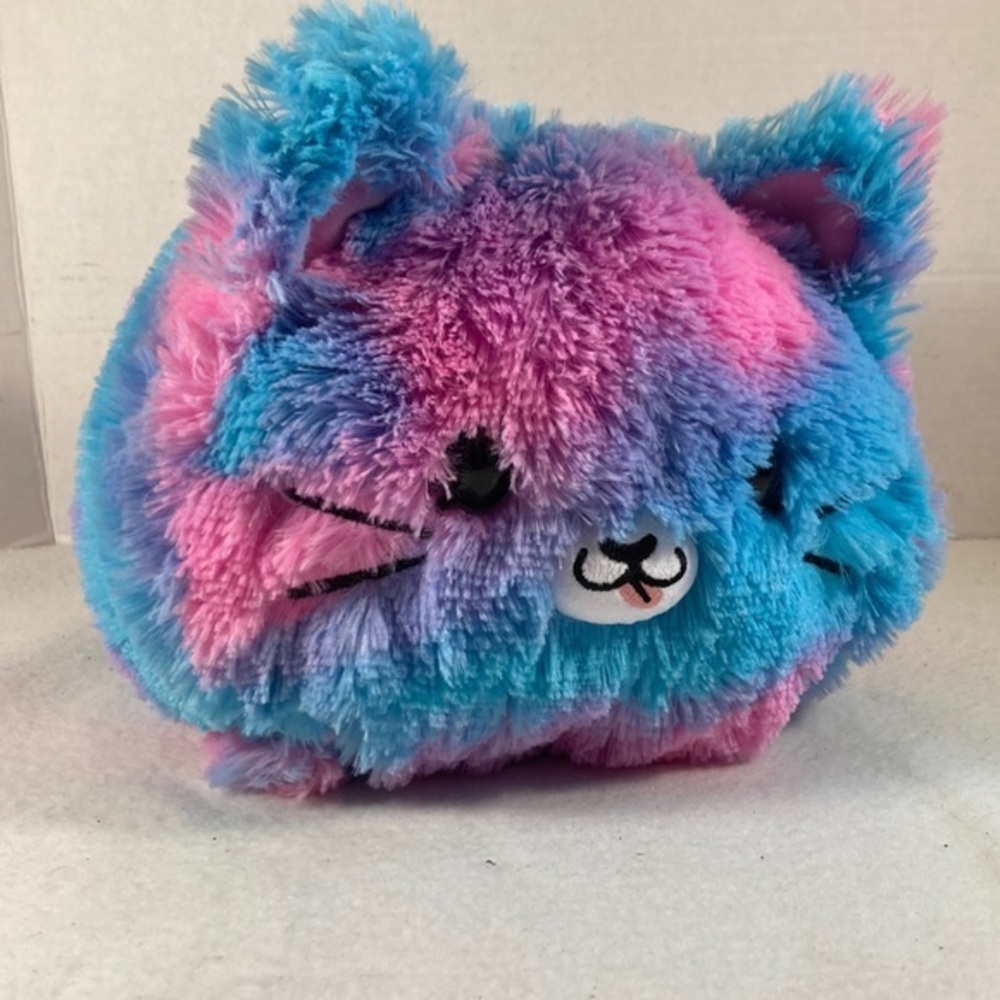 Pikmi Pops 18.9 Giant Flips Kessie the Cat Plush Toy